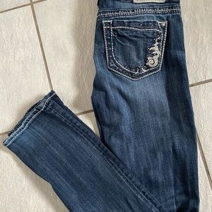 Silver brand Suki Slim jeans size 28/33.